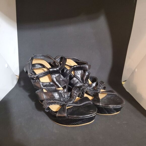 Top Moda Black Wedge Heel Sandals (10) - Picture 1 of 6
